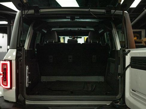 Used 2025 Ford Bronco Outer Banks image 7
