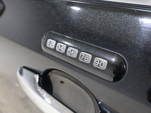 Used 2014 Lincoln MKX AWD w/ Equipment Group 101A image 9