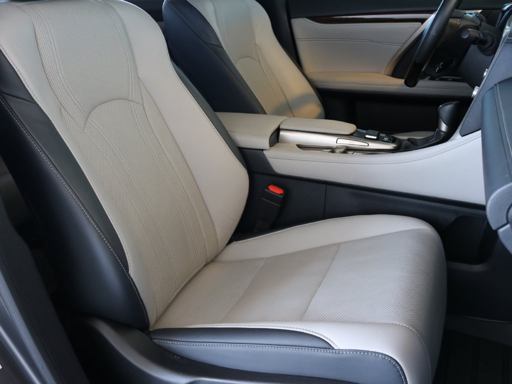 Used 2019 Lexus RX 450h AWD w/ Navigation Package image 47