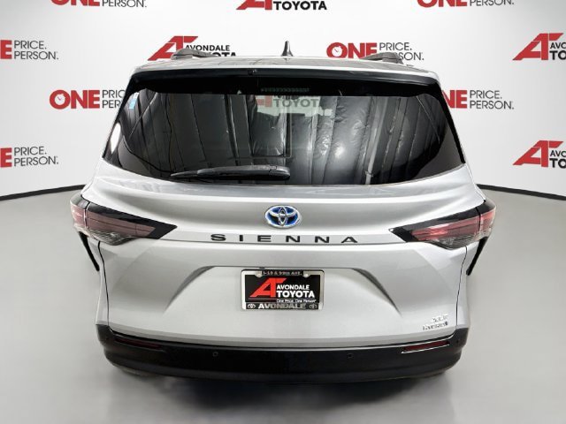 Certified 2024 Toyota Sienna XLE FWD image 7