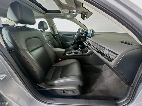Used 2022 Honda Civic Touring image 31