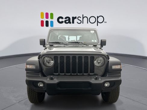 Used 2022 Jeep Gladiator Sport AWD/4WD image 8
