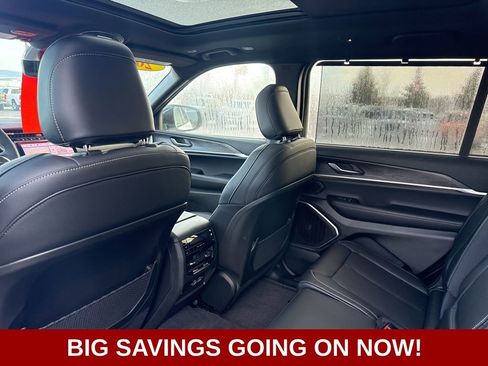 New 2025 Jeep Grand Cherokee L Limited w/ Luxury Tech Group II image 38
