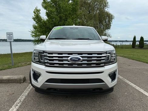 Used 2018 Ford Expedition Limited w/ Equipment Group 302A AWD/4WD image 2