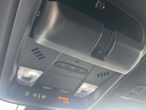 Used 2022 Cadillac XT5 Luxury image 29