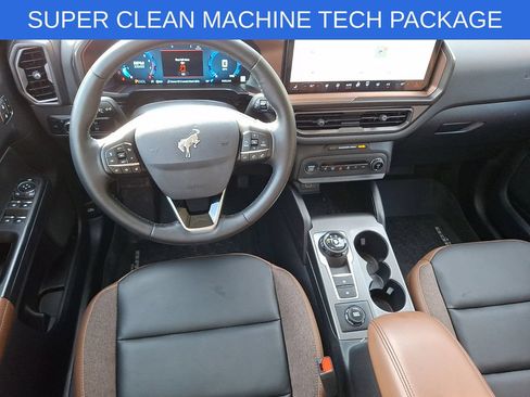 Used 2025 Ford Bronco Sport Outer Banks w/ Outer Banks Tech Package+ AWD/4WD image 11