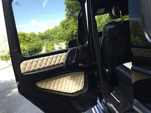 Used 2017 Mercedes-Benz G 63 AMG 4MATIC image 25