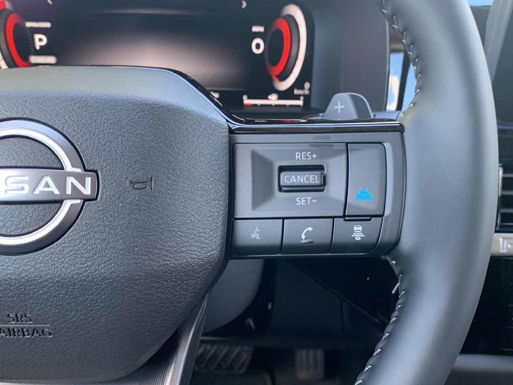New 2026 Nissan Pathfinder Platinum FWD image 17