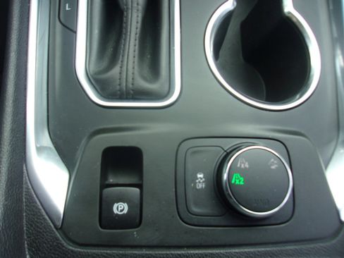 Used 2019 Chevrolet Traverse RS AWD/4WD image 27