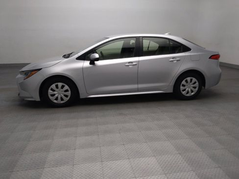 Used 2020 Toyota Corolla L FWD image 2