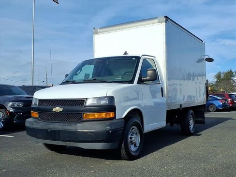 Used 2020 Chevrolet Express 3500 image 3