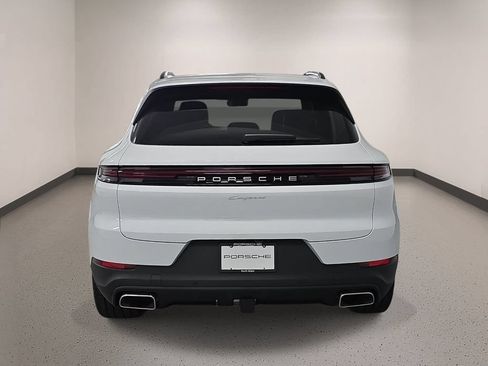 Certified 2026 Porsche Cayenne AWD/4WD image 6