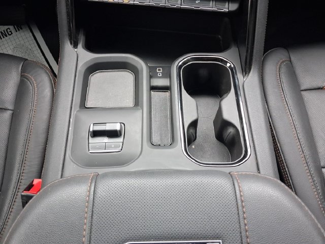 Used 2025 GMC Sierra 2500 AT4 w/ AT4 Premium Plus Package AWD/4WD image 6