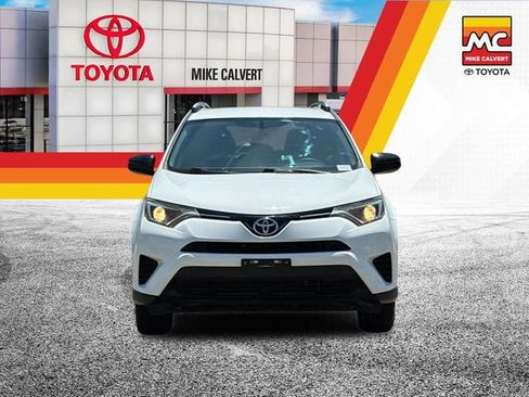 Used 2016 Toyota RAV4 LE FWD image 8