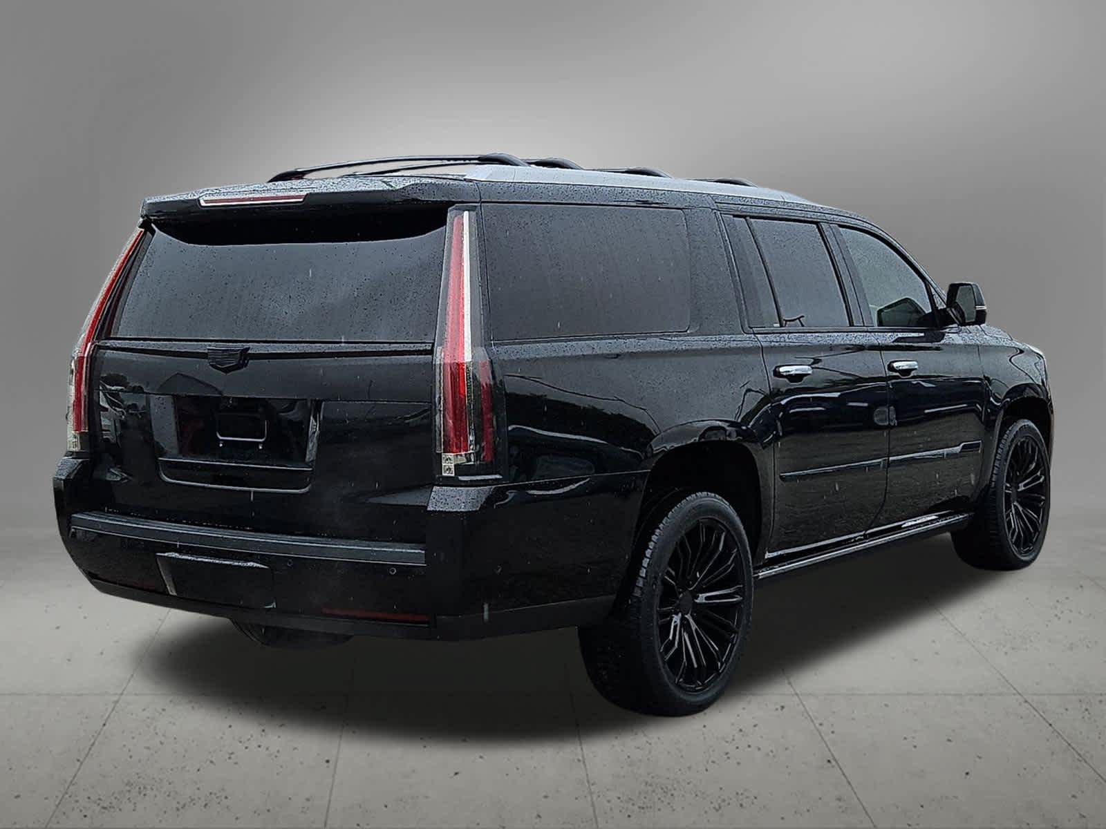 Used 2020 Cadillac Escalade ESV Platinum w/ Escalade Sport Edition AWD/4WD image 6