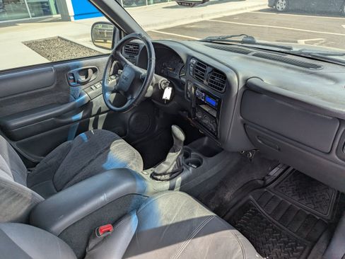Used 2001 GMC Jimmy SLT w/ SLT Luxury Equipment Group AWD/4WD image 38