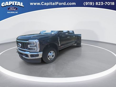 Used 2026 Ford F350 Lariat w/ Lariat Ultimate Package AWD/4WD image 4