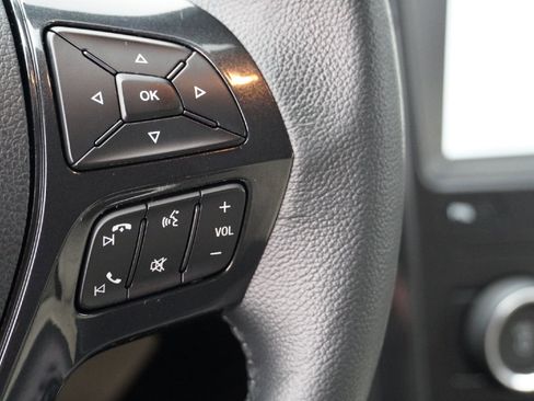 Used 2019 Ford Explorer XLT w/ Equipment Group 202A image 16