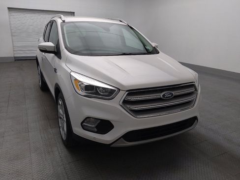 Used 2019 Ford Escape Titanium image 14