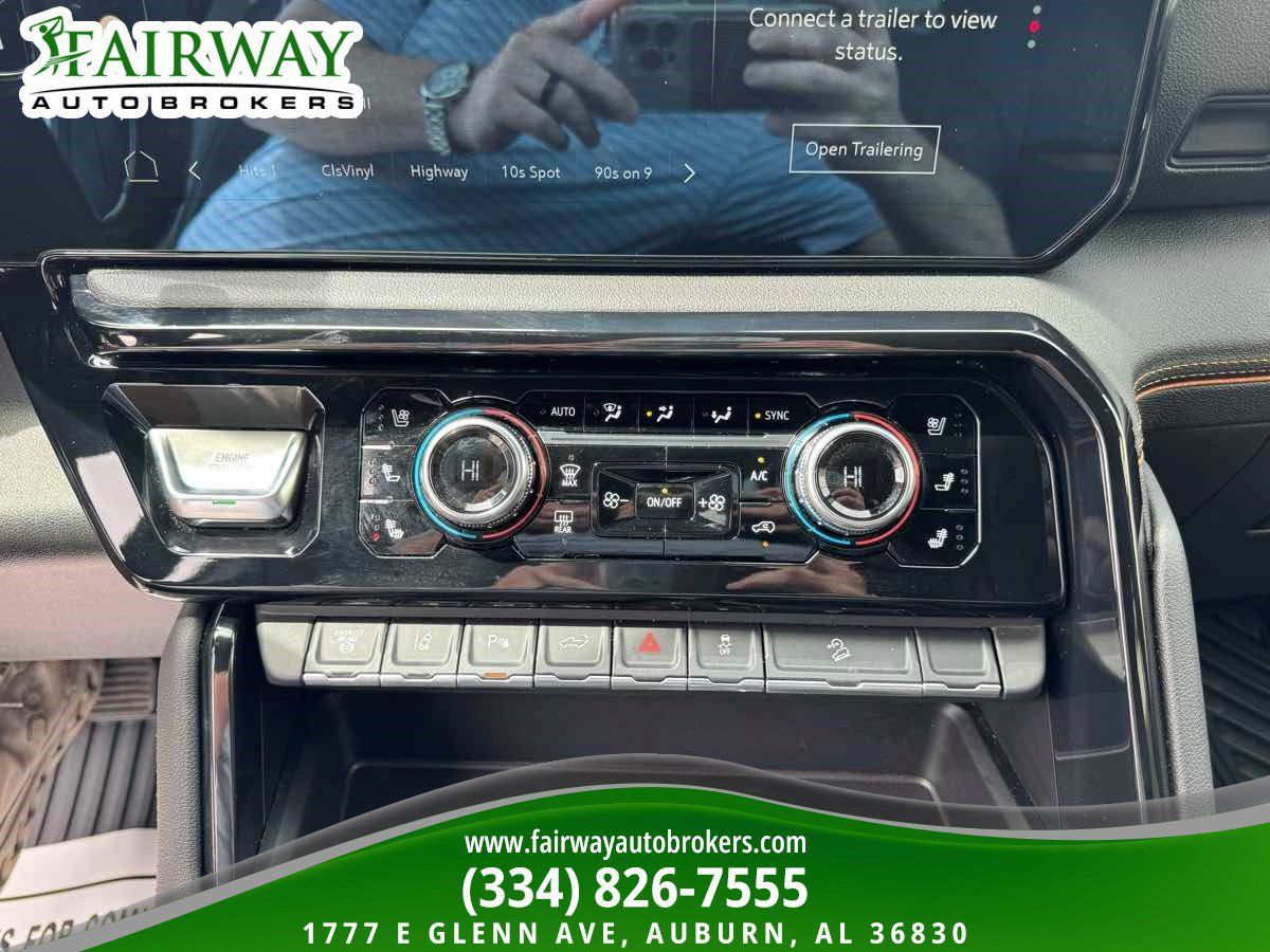 Used 2025 GMC Sierra 2500 AT4 w/ AT4 Premium Plus Package AWD/4WD image 23