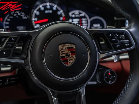 Used 2020 Porsche Panamera GTS image 31