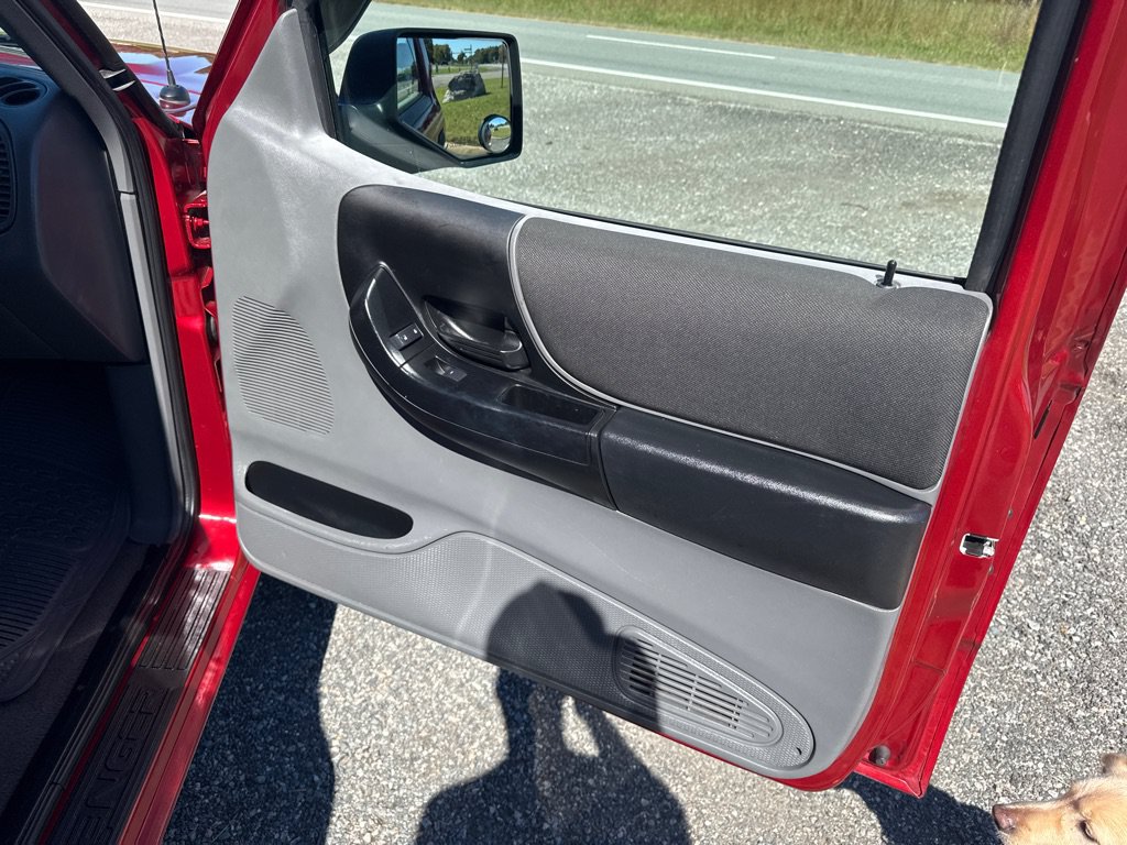 Used 2011 Ford Ranger XLT RWD image 21