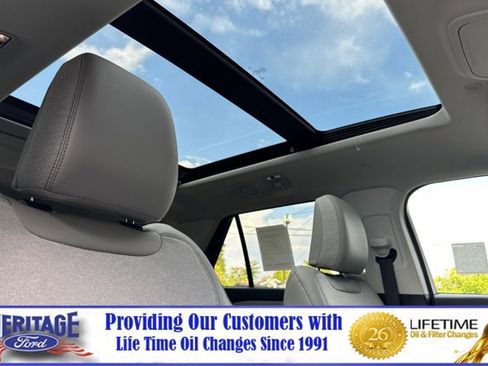 New 2025 Ford Explorer Active w/ Active Comfort Package image 18