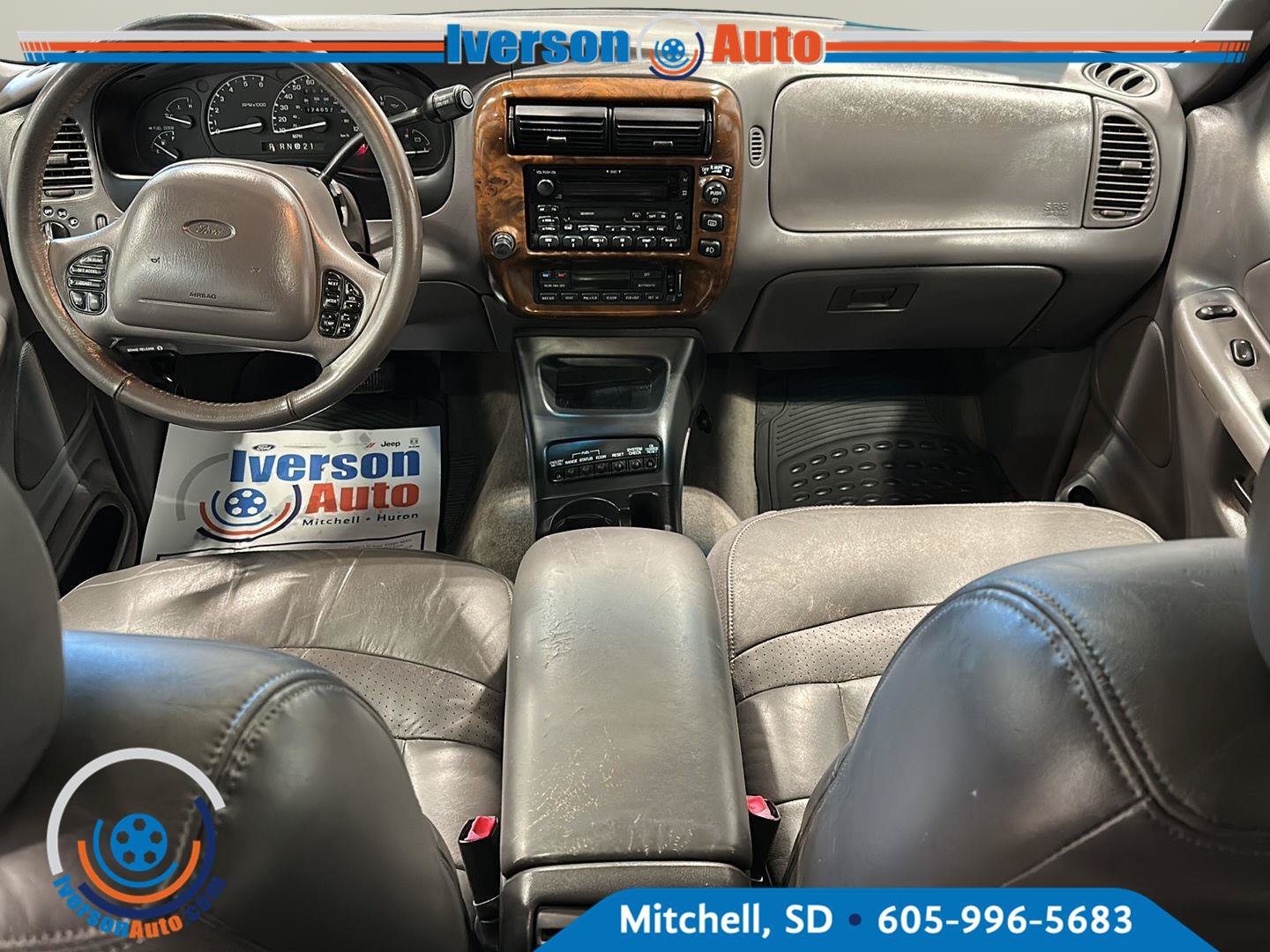 Used 2000 Ford Explorer Limited AWD/4WD image 26