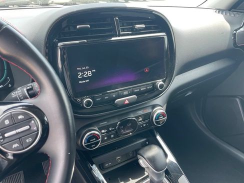 Certified 2023 Kia Soul GT-Line FWD image 14
