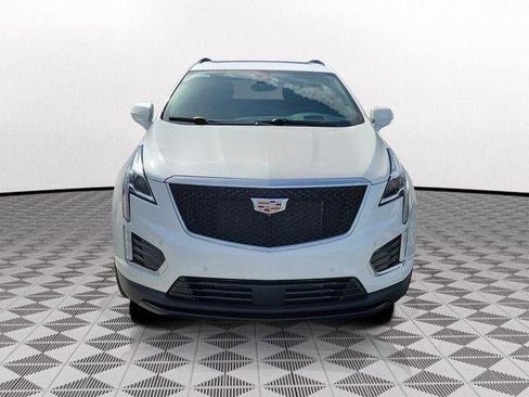 Certified 2023 Cadillac XT5 Sportv w/ Technology Package AWD/4WD image 2
