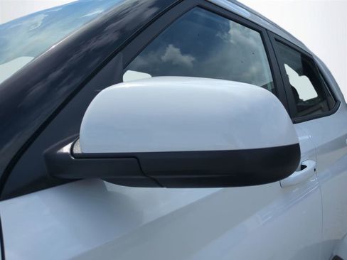 New 2026 Hyundai Venue SEL FWD image 12