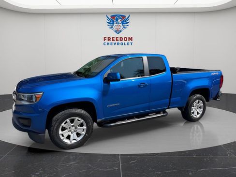 Used 2020 Chevrolet Colorado LT AWD/4WD image 2