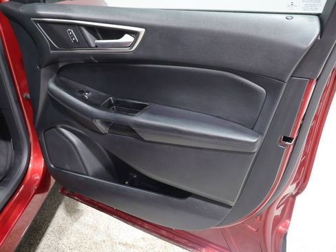 Used 2015 Ford Edge SEL w/ Equipment Group 201A AWD/4WD image 25