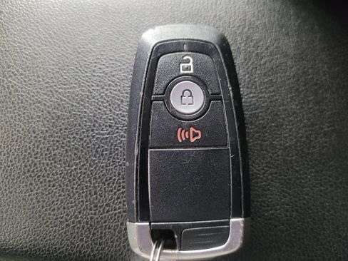 Used 2020 Ford EcoSport SES AWD/4WD image 32