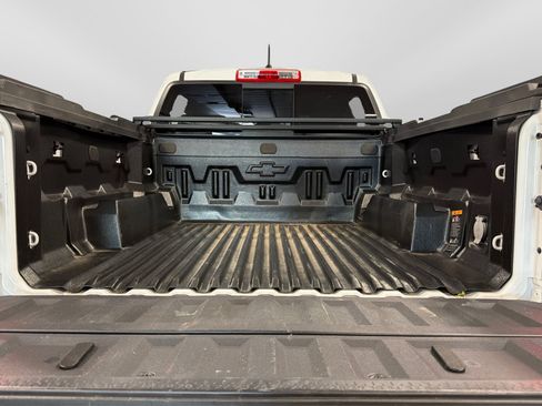 Used 2023 Chevrolet Colorado Z71 w/ Z71 Convenience Package 2 AWD/4WD image 46