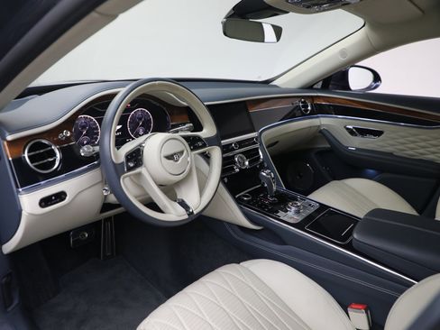 Certified 2020 Bentley Flying Spur W12 image 15