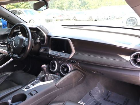 Used 2016 Chevrolet Camaro SS RWD image 23