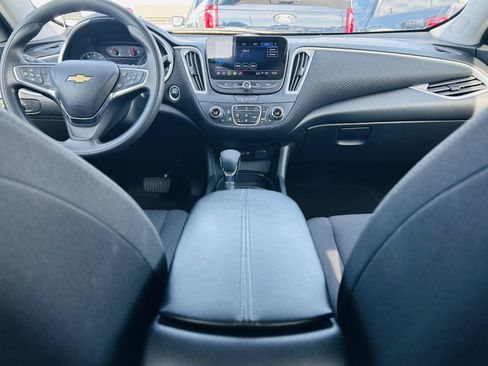 Used 2024 Chevrolet Malibu LT FWD image 21
