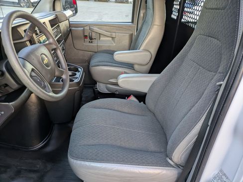 Used 2024 Chevrolet Express 2500 w/ Driver Convenience Package image 22