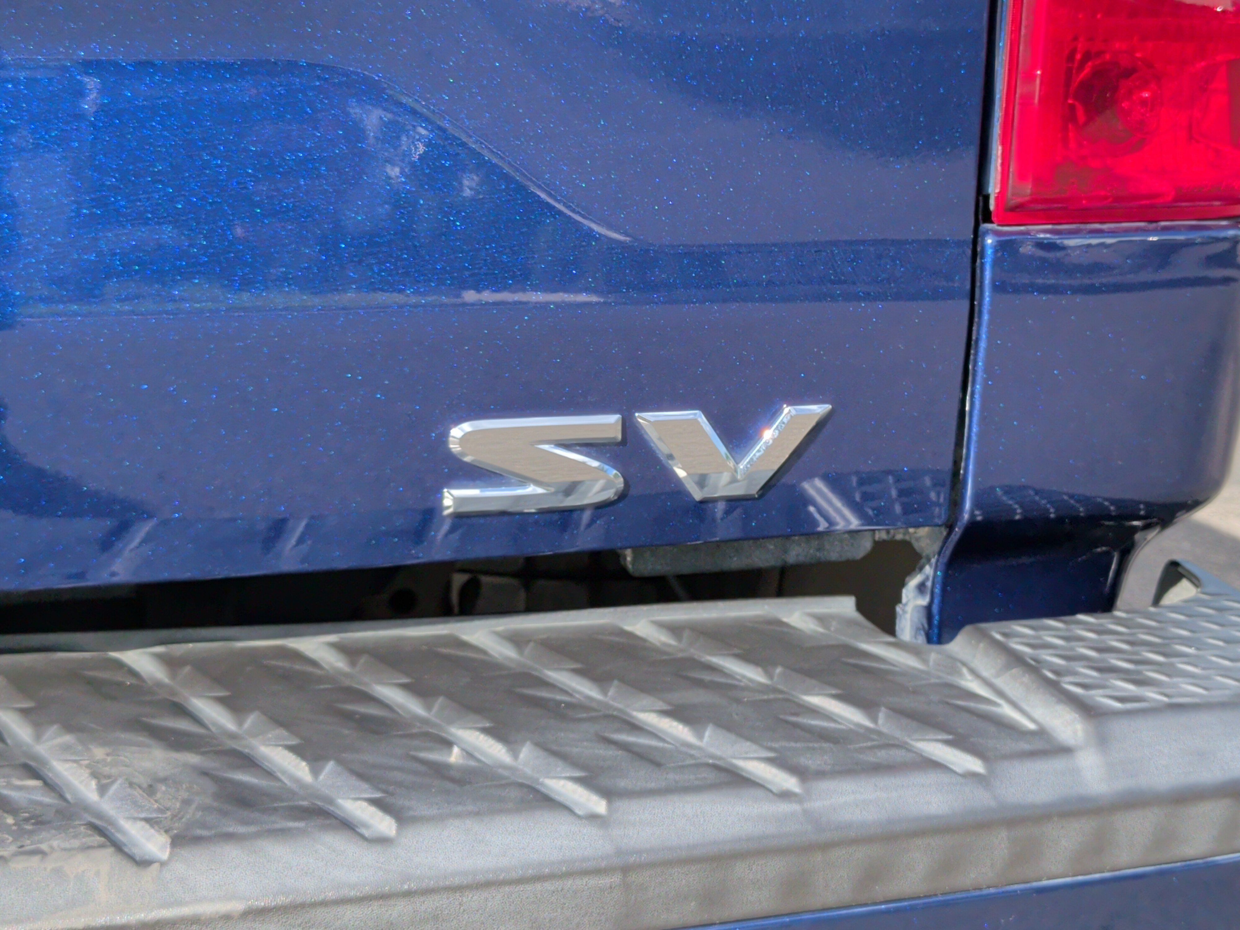 Used 2022 Nissan Titan SV w/ SV Convenience Package RWD image 11