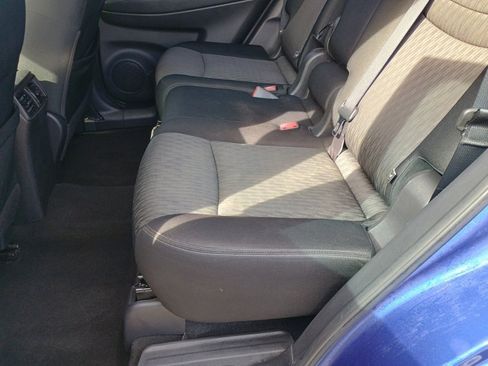 Used 2018 Nissan Rogue S image 15