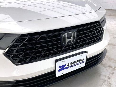 Certified 2024 Honda Accord EX image 31