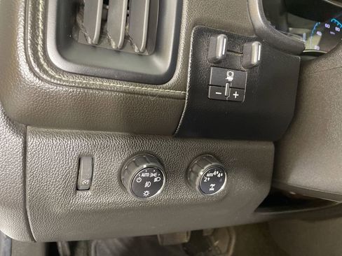 Used 2018 GMC Canyon Denali image 22