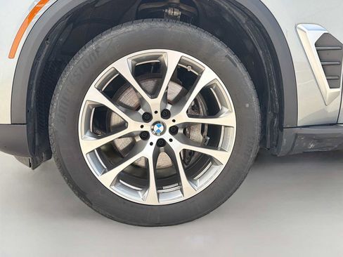 Certified 2025 BMW X5 xDrive40i w/ Climate Comfort Package AWD/4WD image 6