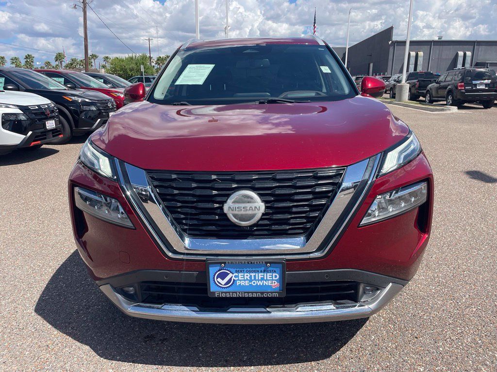 Used 2021 Nissan Rogue Platinum FWD image 2