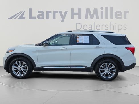 Used 2020 Ford Explorer Limited AWD/4WD image 2