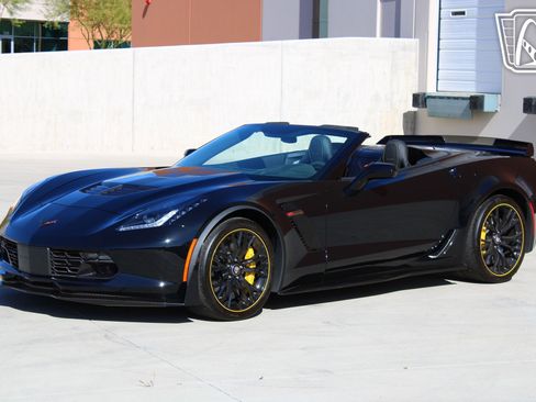 Used 2016 Chevrolet Corvette Z06 w/ C7.r Special Edition image 8