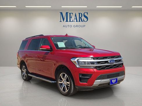 Used 2022 Ford Expedition XLT image 7