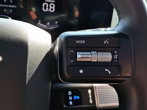 Certified 2025 Hyundai Santa Fe XRT image 23