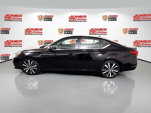 Used 2021 Nissan Altima 2.5 SR w/ SR Premium Package FWD image 14